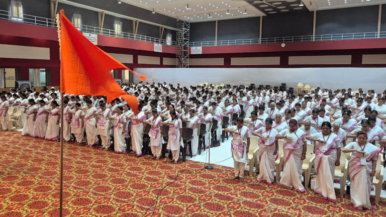 The half-yearly meeting of the All India Executive and Representatives of the Rashtra Sevika Samiti was held today in Samalkha.